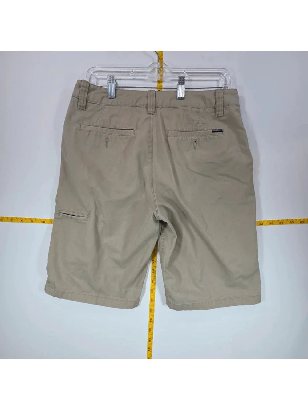 O'Neill men's relaxed-fit khaki chino shorts in a size 30